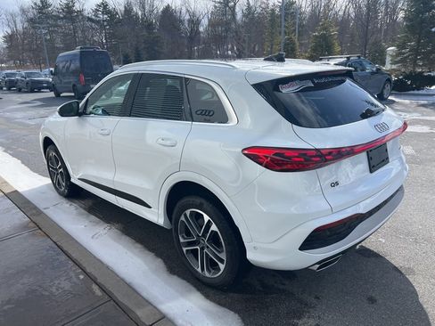 Used 2025 Audi Q5 Premium w/ Convenience Package image 40