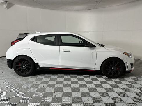 Used 2022 Hyundai Veloster N FWD image 9