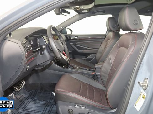 Used 2024 Volkswagen Jetta GLI Autobahn image 12