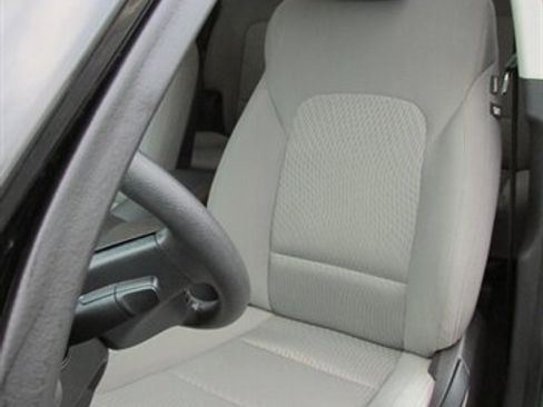 Used 2017 Hyundai Santa Fe Sport image 10