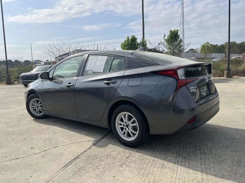 Used 2020 Toyota Prius L Eco FWD image 5