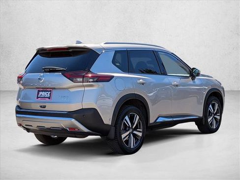 Used 2021 Nissan Rogue Platinum AWD/4WD image 3