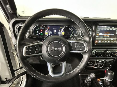 Used 2023 Jeep Wrangler Unlimited Sahara w/ Cold Weather Group AWD/4WD image 16