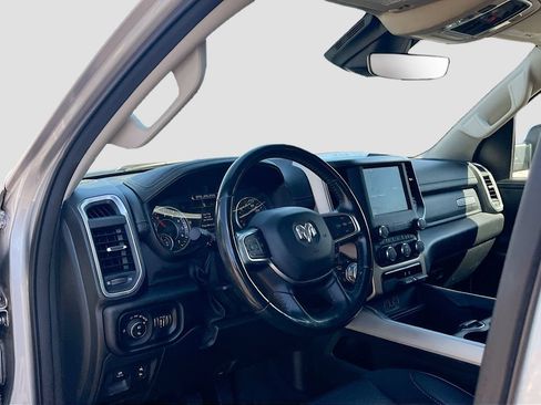 Used 2022 RAM 1500 Laramie AWD/4WD image 9