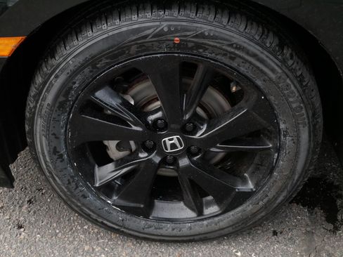 Used 2023 Honda Odyssey Sport image 15