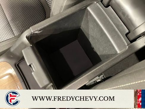 Certified 2020 GMC Acadia SLE image 32