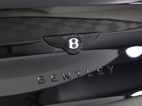 New 2025 Bentley Bentayga image 15