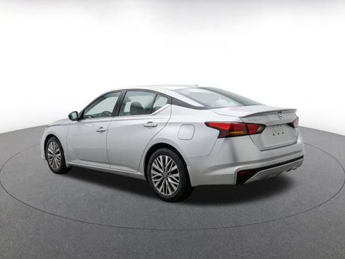 Used 2026 Nissan Altima 2.5 SV FWD image 7