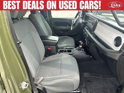 Used 2024 Jeep Gladiator Sport AWD/4WD image 32