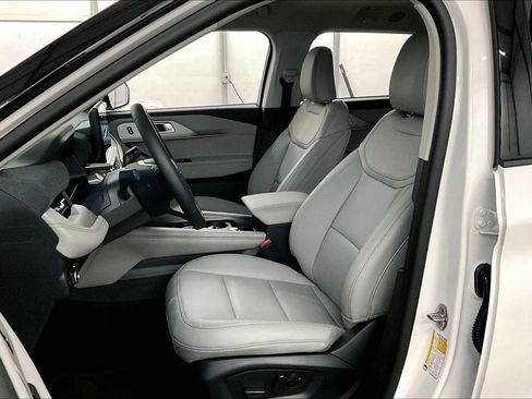 New 2026 Ford Explorer Active w/ Active Comfort Package image 24