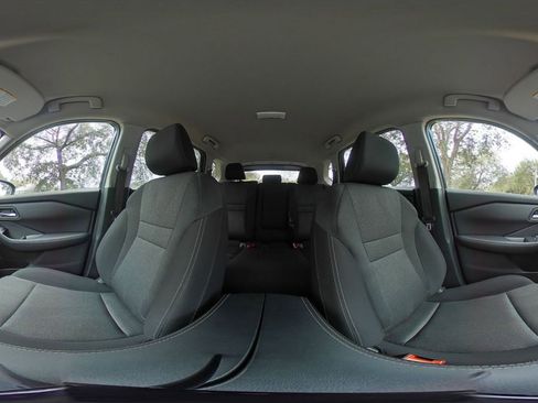 Used 2025 Nissan Rogue SV image 73