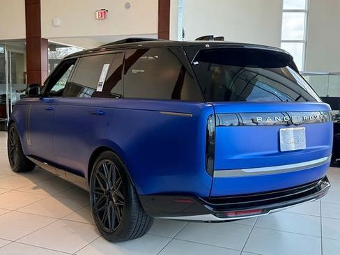 New 2025 Land Rover Range Rover Long Wheelbase SE AWD/4WD image 7