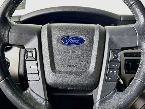 Used 2016 Ford Expedition XLT w/ Equipment Group 202A AWD/4WD image 40