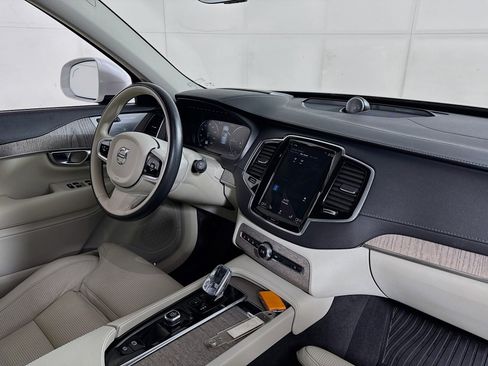 Used 2022 Volvo XC90 T8 Inscription w/ Advanced Package AWD/4WD image 29