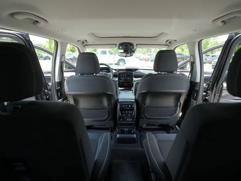 Used 2022 Jeep Grand Cherokee L Laredo w/ Luxury Tech Group I AWD/4WD image 26