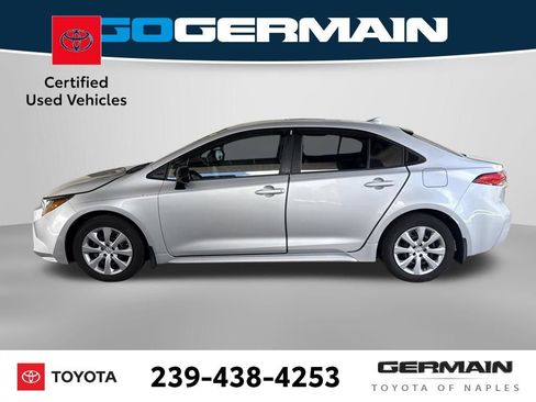 Used 2020 Toyota Corolla LE FWD image 3