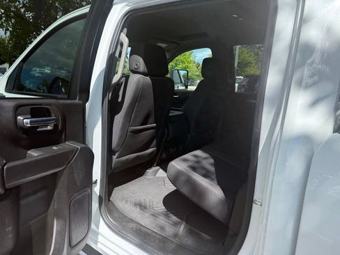 Used 2023 Chevrolet Silverado 2500 LT w/ Convenience Package AWD/4WD image 10