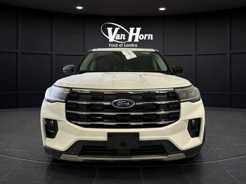 New 2026 Ford Explorer Active w/ Active Comfort Package AWD/4WD image 12