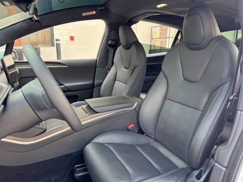 Used 2023 Tesla Model X AWD/4WD image 42