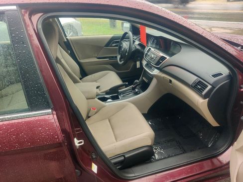 Used 2015 Honda Accord LX image 16