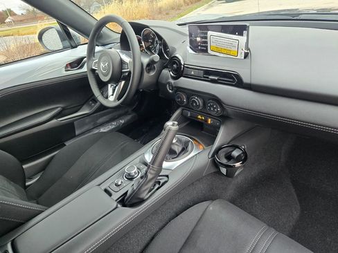 New 2025 MAZDA MX-5 Miata Club w/ Weather Package image 5