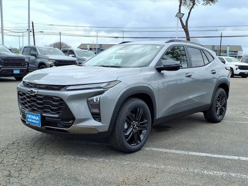 New 2026 Chevrolet Trax ACTIV image 3