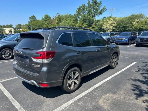Used 2021 Subaru Forester Touring AWD/4WD image 3