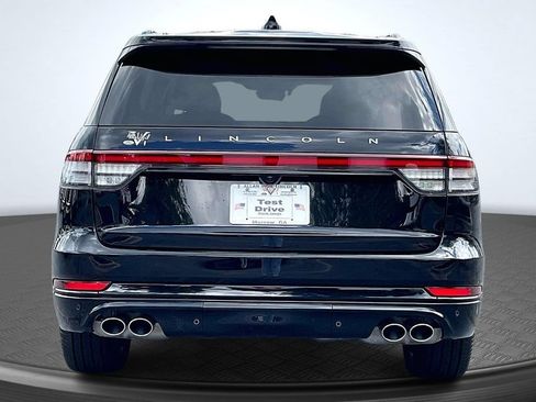 Used 2026 Lincoln Aviator AWD w/ Jet Appearance Package image 6