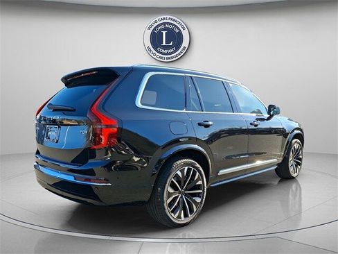New 2026 Volvo XC90 T8 Plus image 4