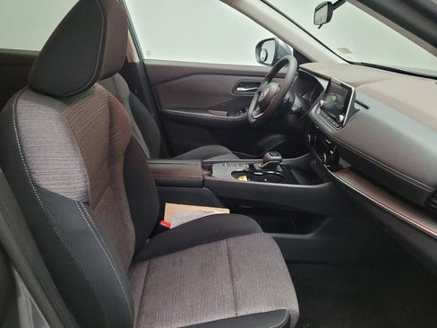 Used 2021 Nissan Rogue SV image 21