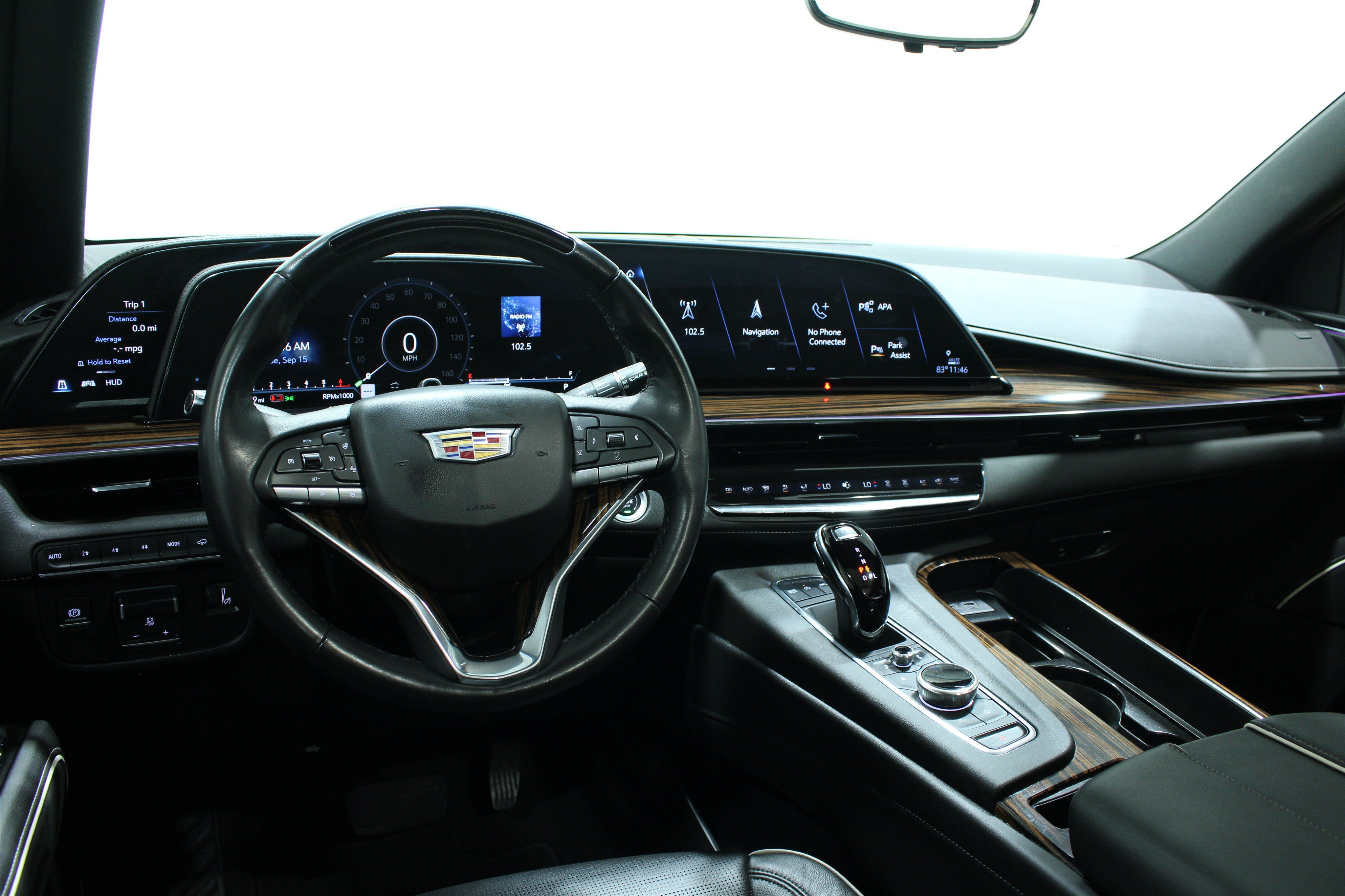 Certified 2024 Cadillac Escalade Premium Luxury w/ Performance Package AWD/4WD image 2
