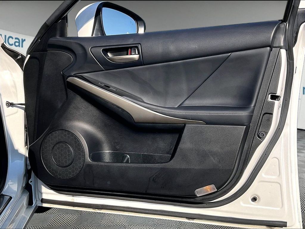 Used 2019 Lexus IS 300 AWD w/ Accessory Package image 11