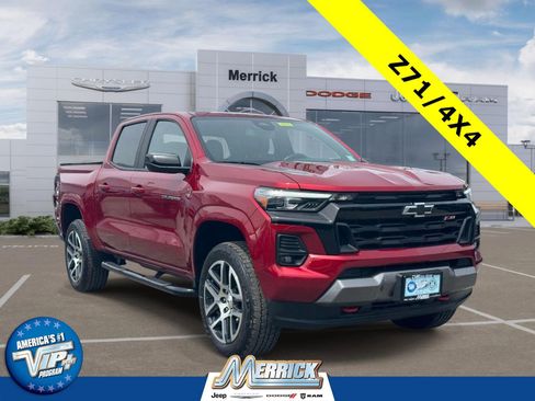 Used 2023 Chevrolet Colorado Z71 w/ Z71 Convenience Package 2 AWD/4WD image 1