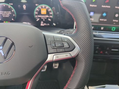 New 2025 Volkswagen GTI SE FWD image 22