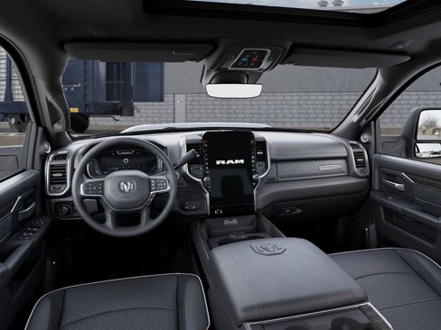 New 2026 RAM 2500 Laramie AWD/4WD image 8