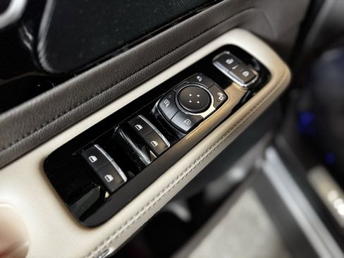 Used 2022 Lincoln Aviator Grand Touring w/ Elements Package Plus image 23