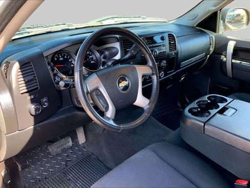 Used 2010 Chevrolet Silverado 1500 LT w/ Power Pack Plus RWD image 17