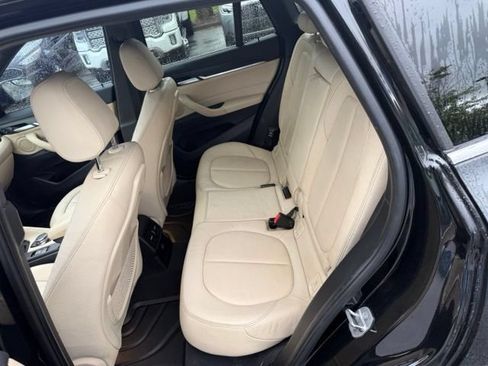 Used 2017 BMW X1 xDrive28i AWD/4WD image 10
