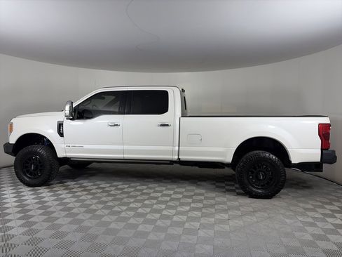 Used 2019 Ford F350 Platinum w/ Platinum Ultimate Package image 4