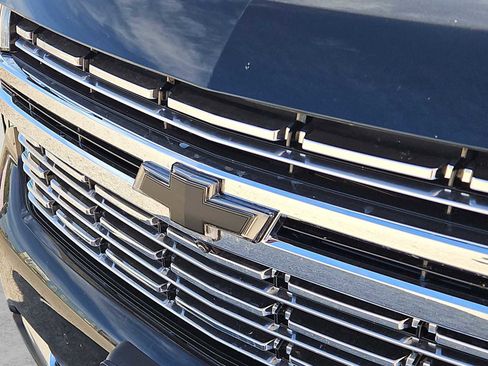 Used 2023 Chevrolet Tahoe Premier w/ Premium Package image 13