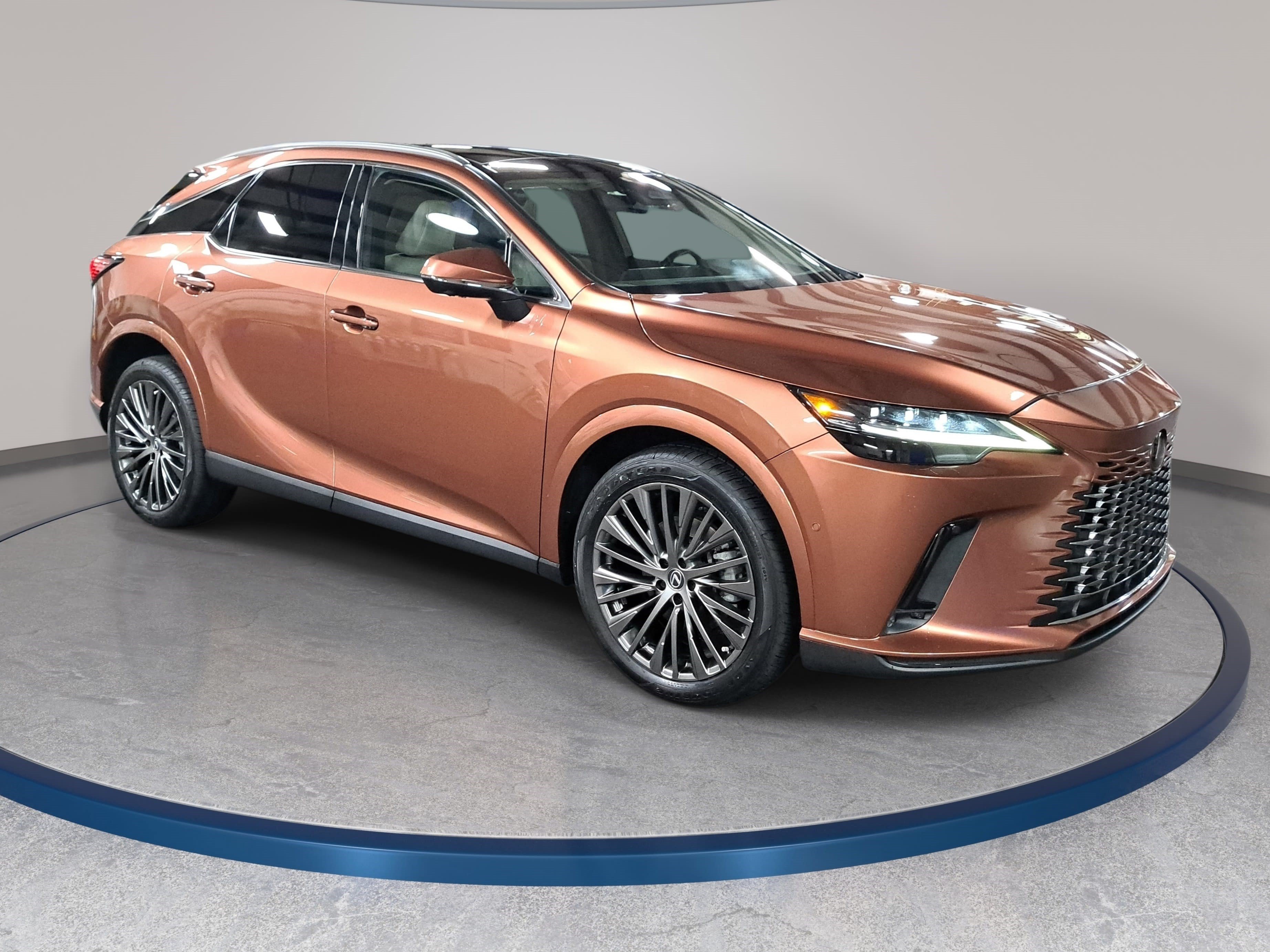 Used 2024 Lexus RX 350 FWD w/ Convenience Package image 3