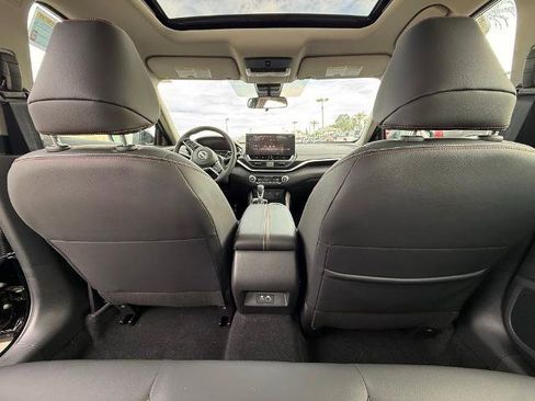 New 2025 Nissan Altima 2.5 SR w/ SR Premium Package image 13