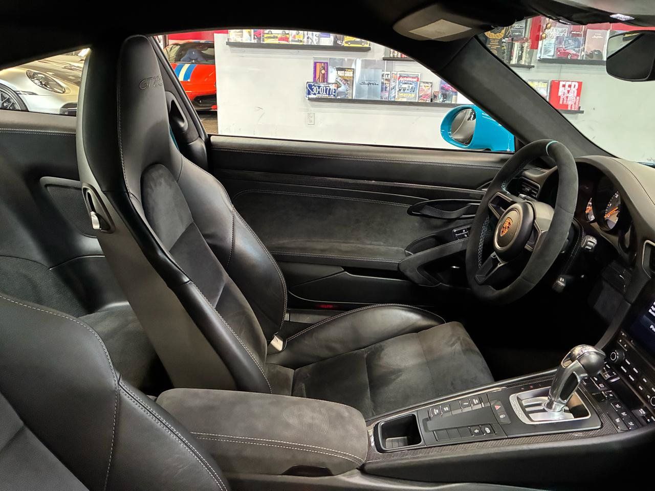 Used 2018 Porsche 911 GT2 RS RWD image 27