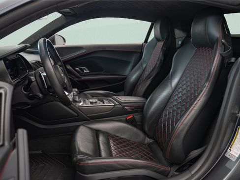 Used 2017 Audi R8 V10 plus AWD/4WD image 9