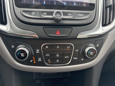 Used 2020 Chevrolet Equinox Premier image 19