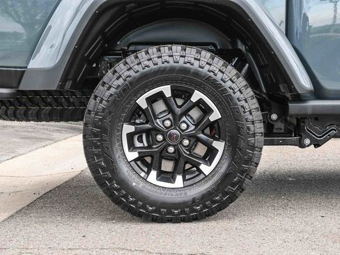 New 2026 Jeep Gladiator Rubicon image 9