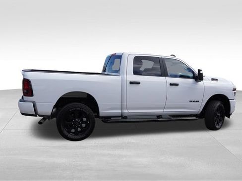 Used 2025 RAM 2500 Big Horn AWD/4WD image 4
