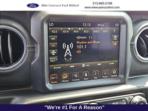 Used 2021 Jeep Wrangler Unlimited Sahara AWD/4WD image 17