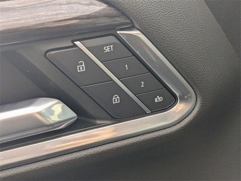 Certified 2022 Chevrolet Silverado 1500 LTZ w/ Technology Package image 11