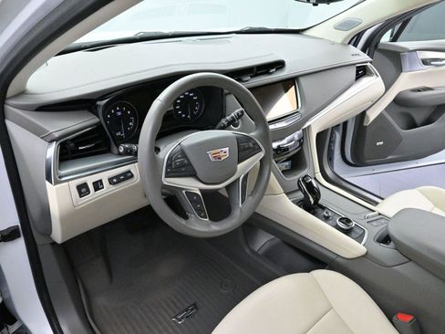 Used 2025 Cadillac XT5 Premium Luxury w/ Technology Package image 17